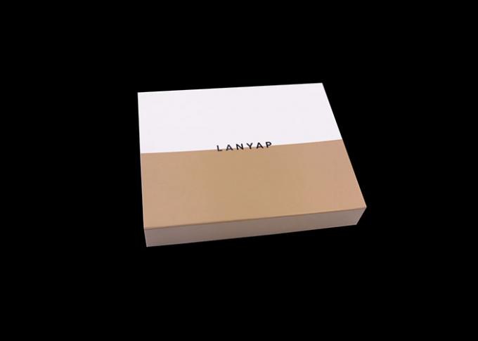 Boîte en carton formée d'emballage de cadeau de livre de pliage avec l'aileron magnétique de fermeture