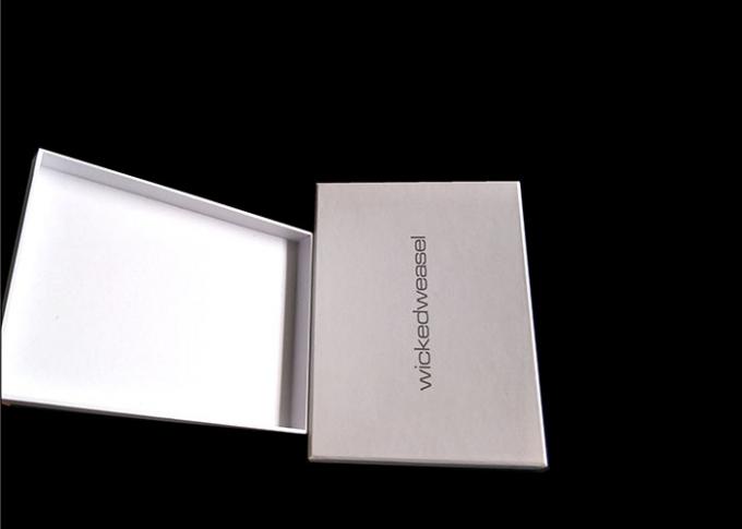 Boîte-cadeau blancs de paquet plat, boîte-cadeau rigides avec des couvercles pour l'emballage d'habillement