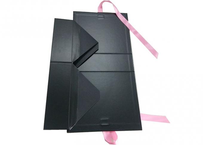 Boîte-cadeau pliables CMYK de carton/couleur de Pantone avec le ruban