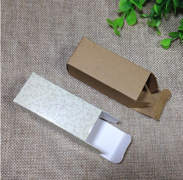 Surface mate de stratification de boîte de chèque-cadeau d'emballage de soins de la peau avec le logo d'or d'aluminium