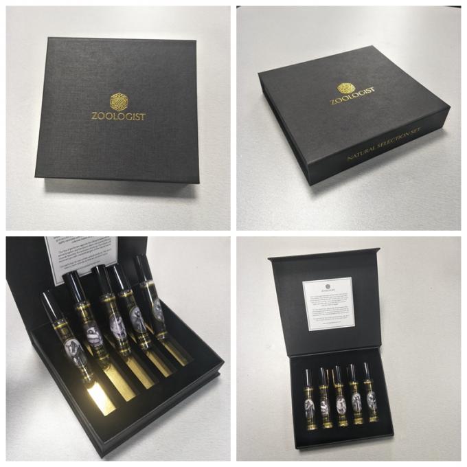 2 côtés ouvrent les boîtes texturisées noires d'emballage cadeau de parfum adaptées aux besoins du client avec l'insertion d'EVA