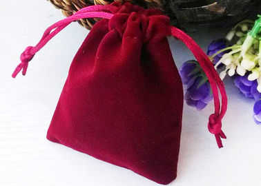 Chine Sacs de cordon de velours d&#039;emballage de bijoux pour le cadeau donnant la ficelle de estampillage chaude usine