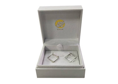 Chine Emballage de carton de boîte-cadeau de papier de bijoux d&#039;Earing avec le logo/taille adaptés aux besoins du client usine