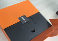 Supérieur de couleur orange de boîte formé par livre de carton imprimé avec la séparation noire fournisseur