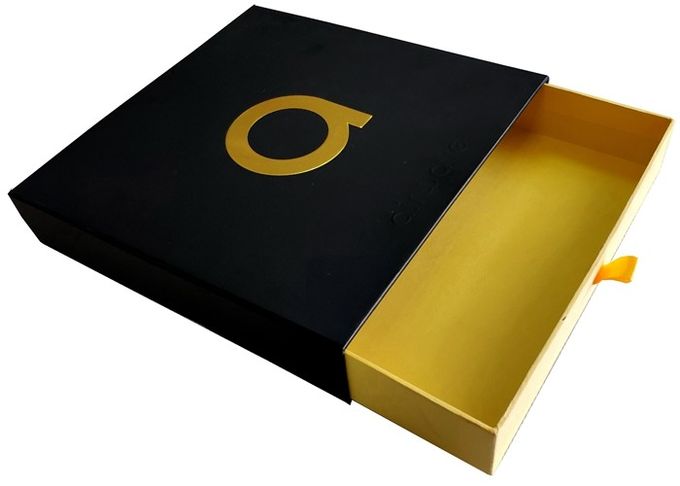 Logo de relief par or coulissant d'aluminium de boîte-cadeau de tiroir de papier noir pour l'habillement