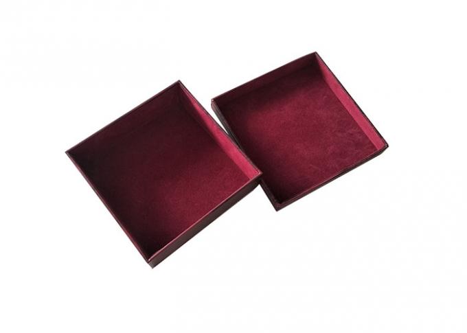 Couvercle en bois rouge-foncé de couleur et boîtes basses avec le carton 1200gsm intérieur de surface de velours