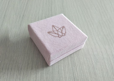 Chine Plateau intérieur de velours de boîte d&#039;insertion rigide rose de couvercle pour l&#039;OEM/ODM d&#039;anneau de bijoux disponibles usine