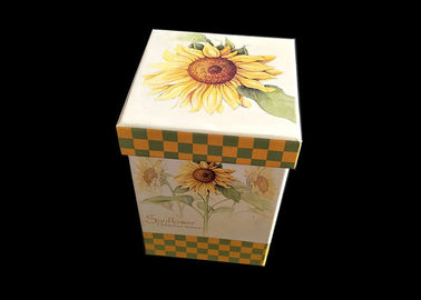 Chine Les fleurs de fantaisie ont imprimé le boîte-cadeau avec le dessus recyclable étanche à l&#039;humidité de chapeau de couvercle usine