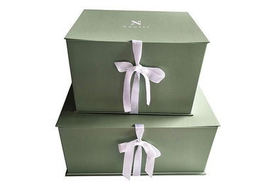 Chine Boîte-cadeau de papier pliable vert clair empilable pour les présents de empaquetage de vêtements usine